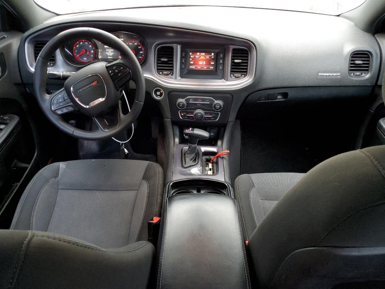 Dodge Charger Se