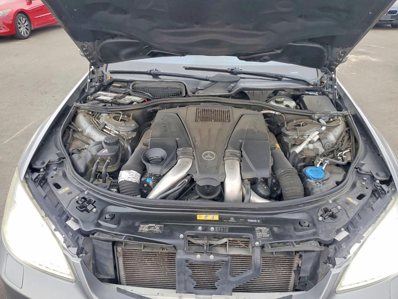 Mercedes-Benz S-Class 550