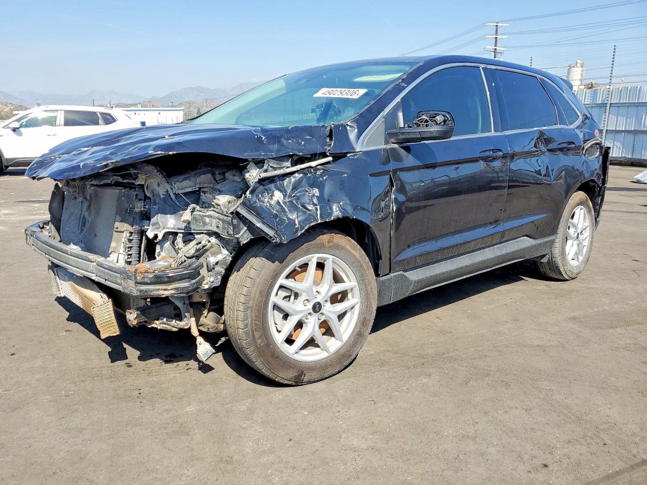 Salvage Ford Edge Image