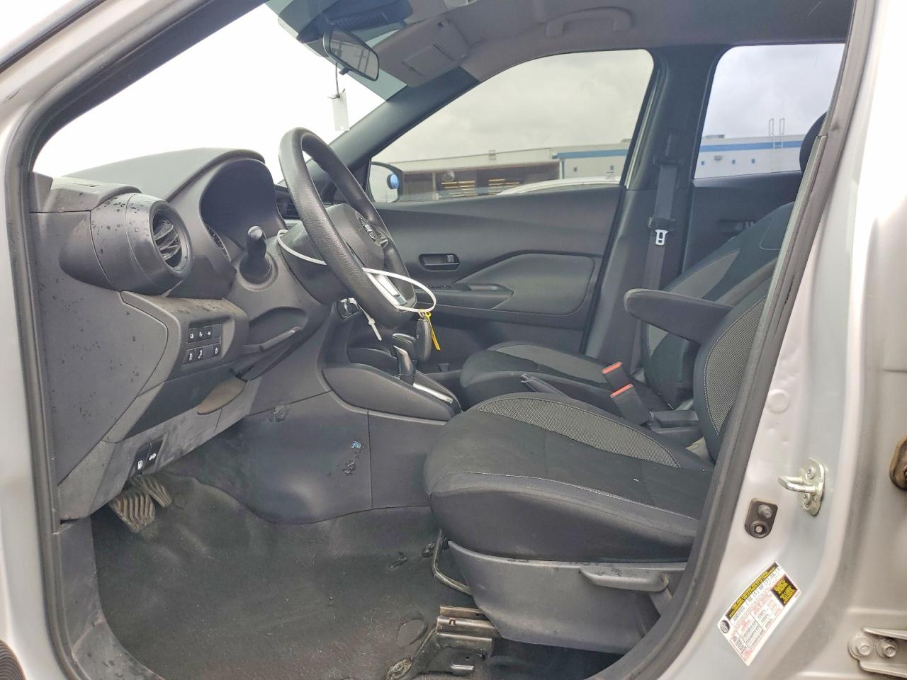 Nissan Kicks S