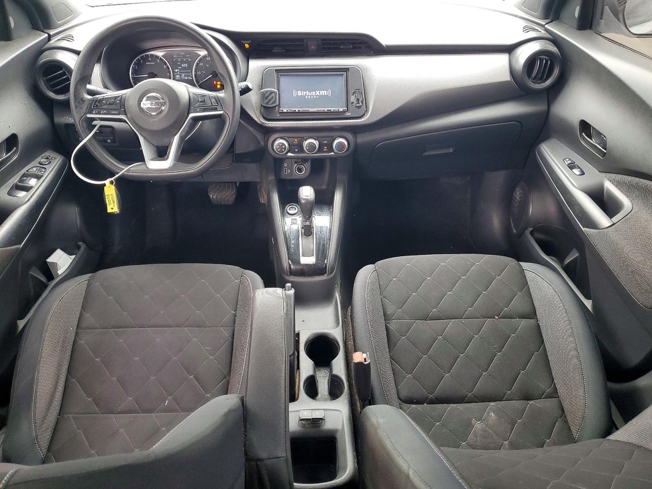 Nissan Kicks S