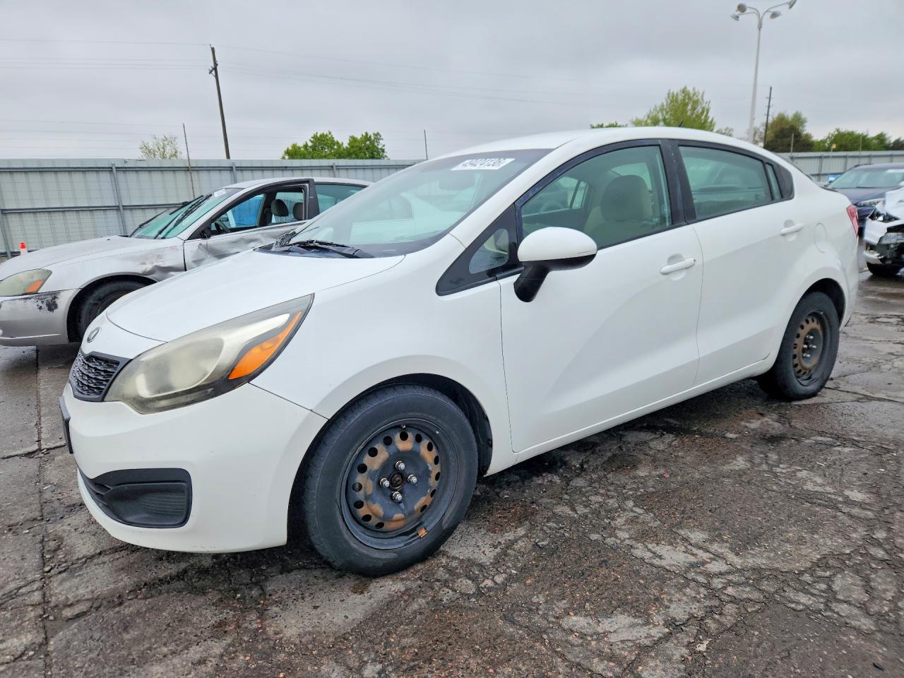 Salvage Kia Rio Image