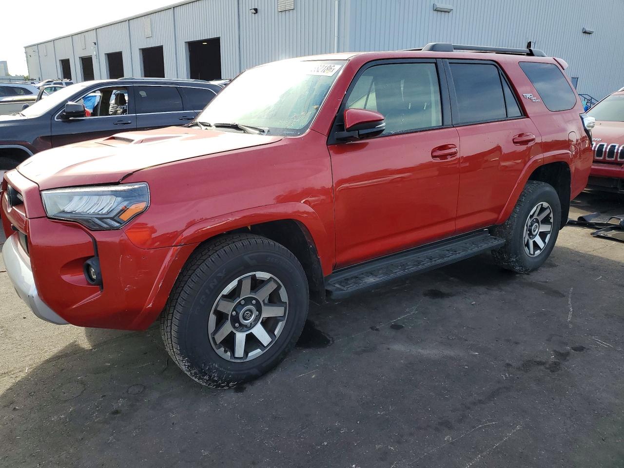 Salvage Toyota 4Runner Image