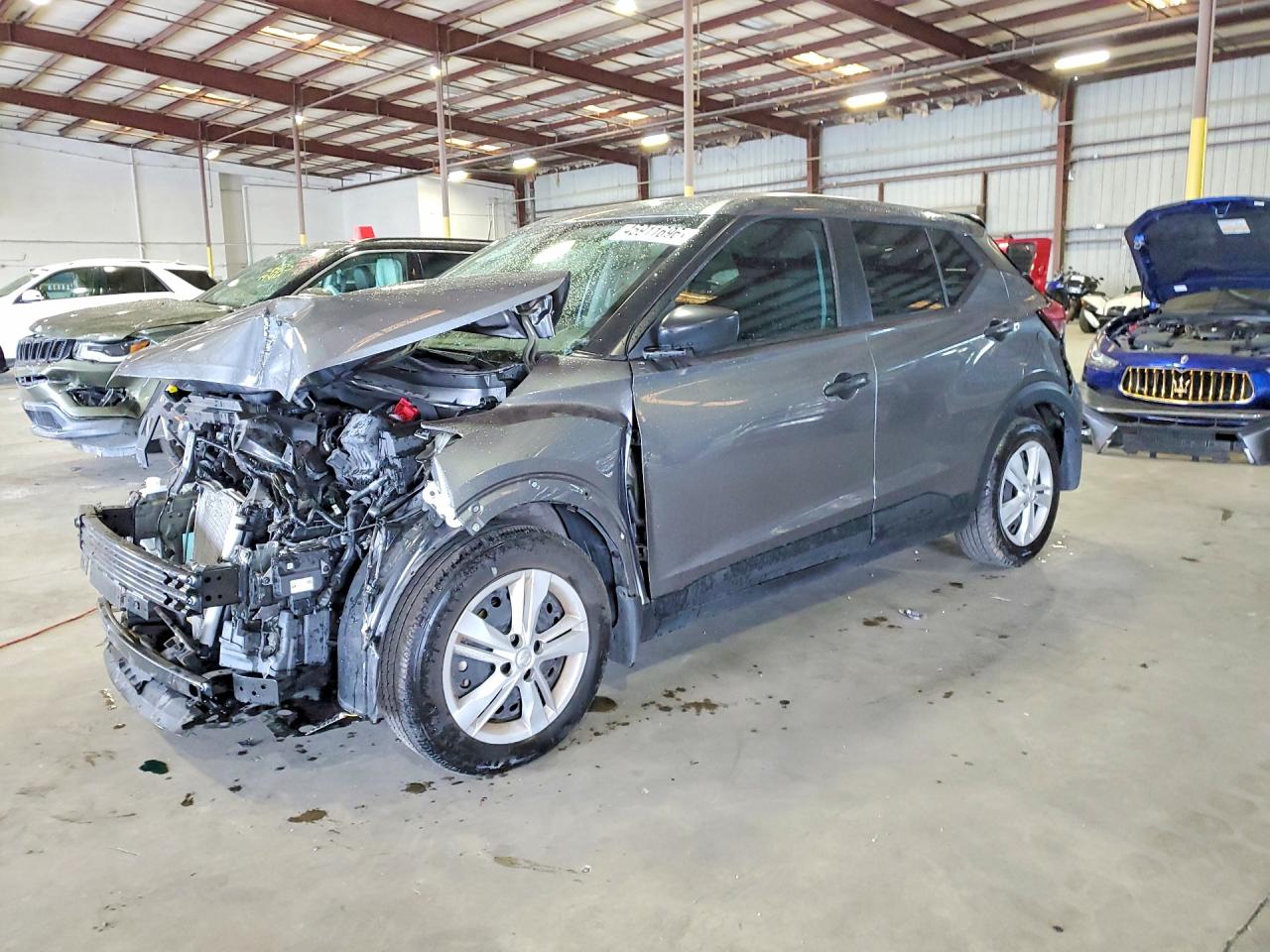 Salvage Nissan Kicks Image
