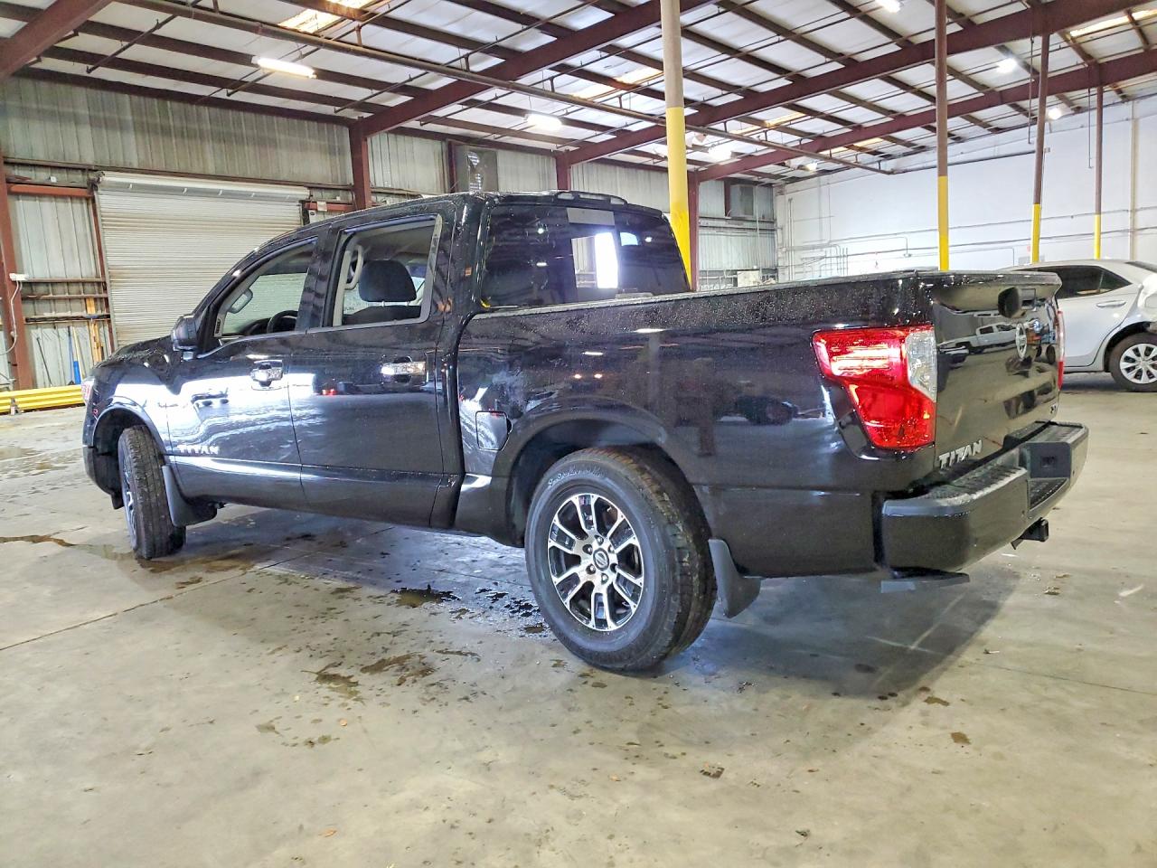 Nissan Titan Sv