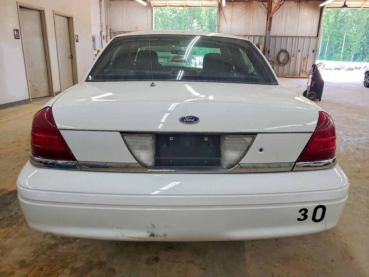 Ford Crown Vic