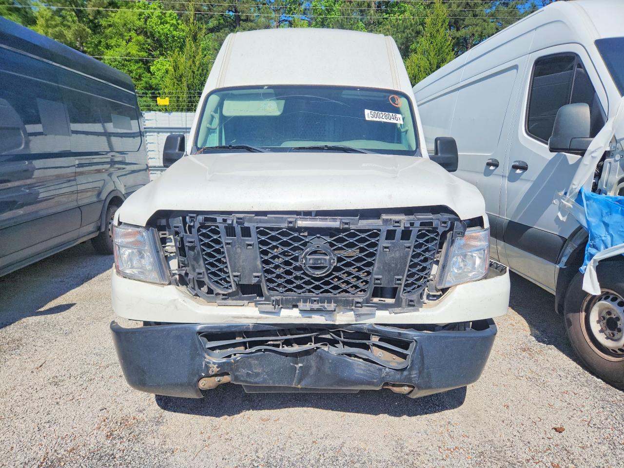 Nissan Nv