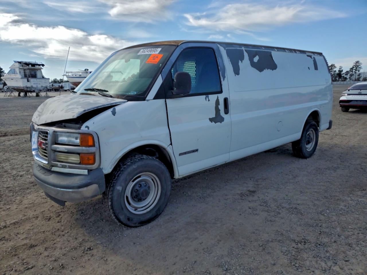 Salvage GMC Savana Image