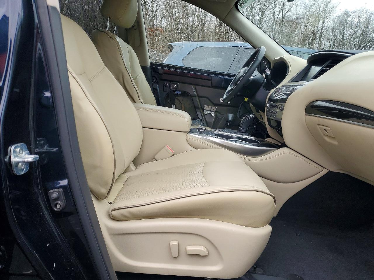 INFINITI Qx Base