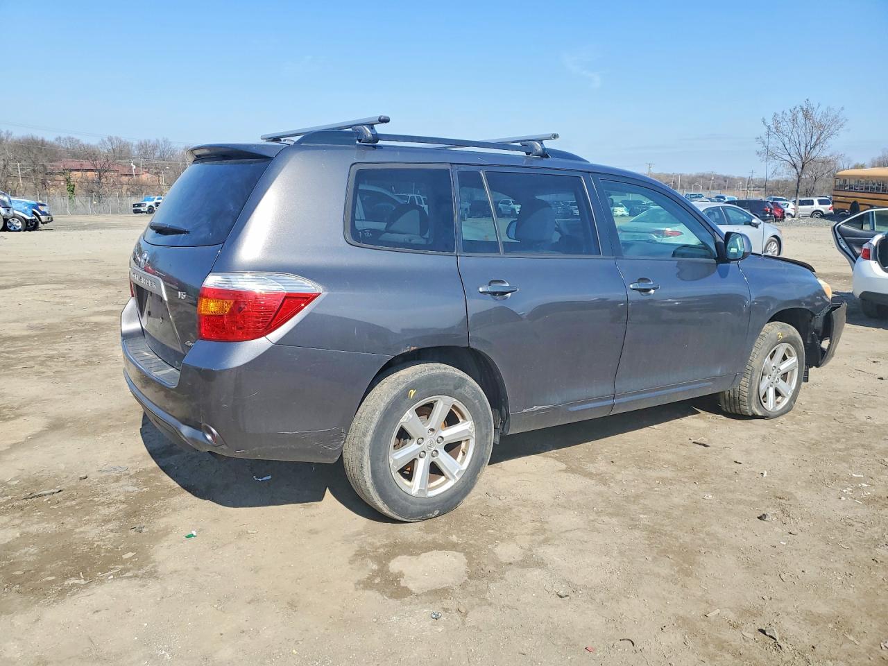 Toyota Highlander Base