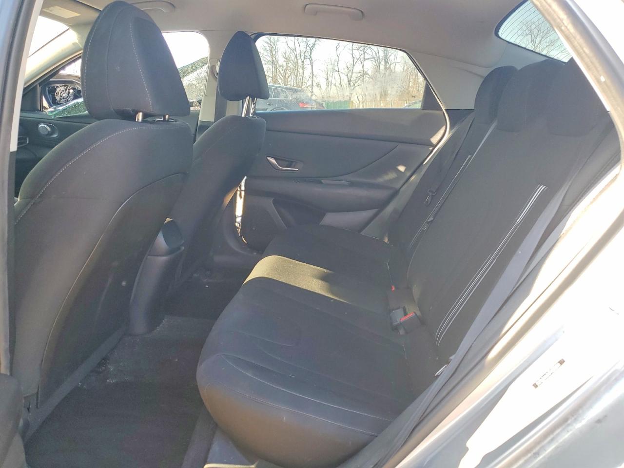 Hyundai ELANTRA Sel