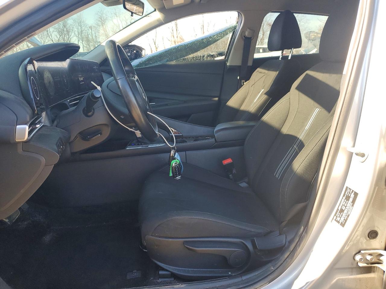 Hyundai ELANTRA Sel