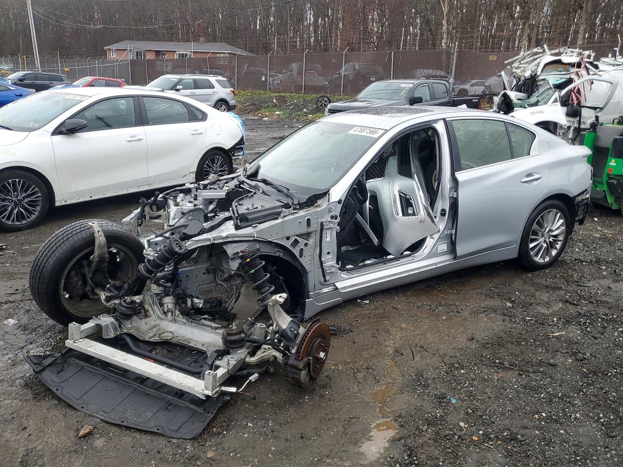 Salvage INFINITI Q50 Image