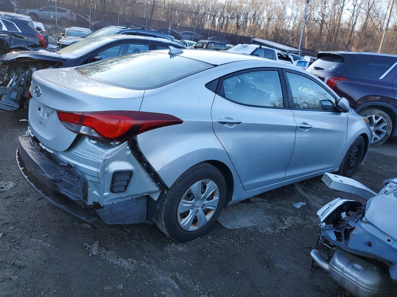 Hyundai ELANTRA Se