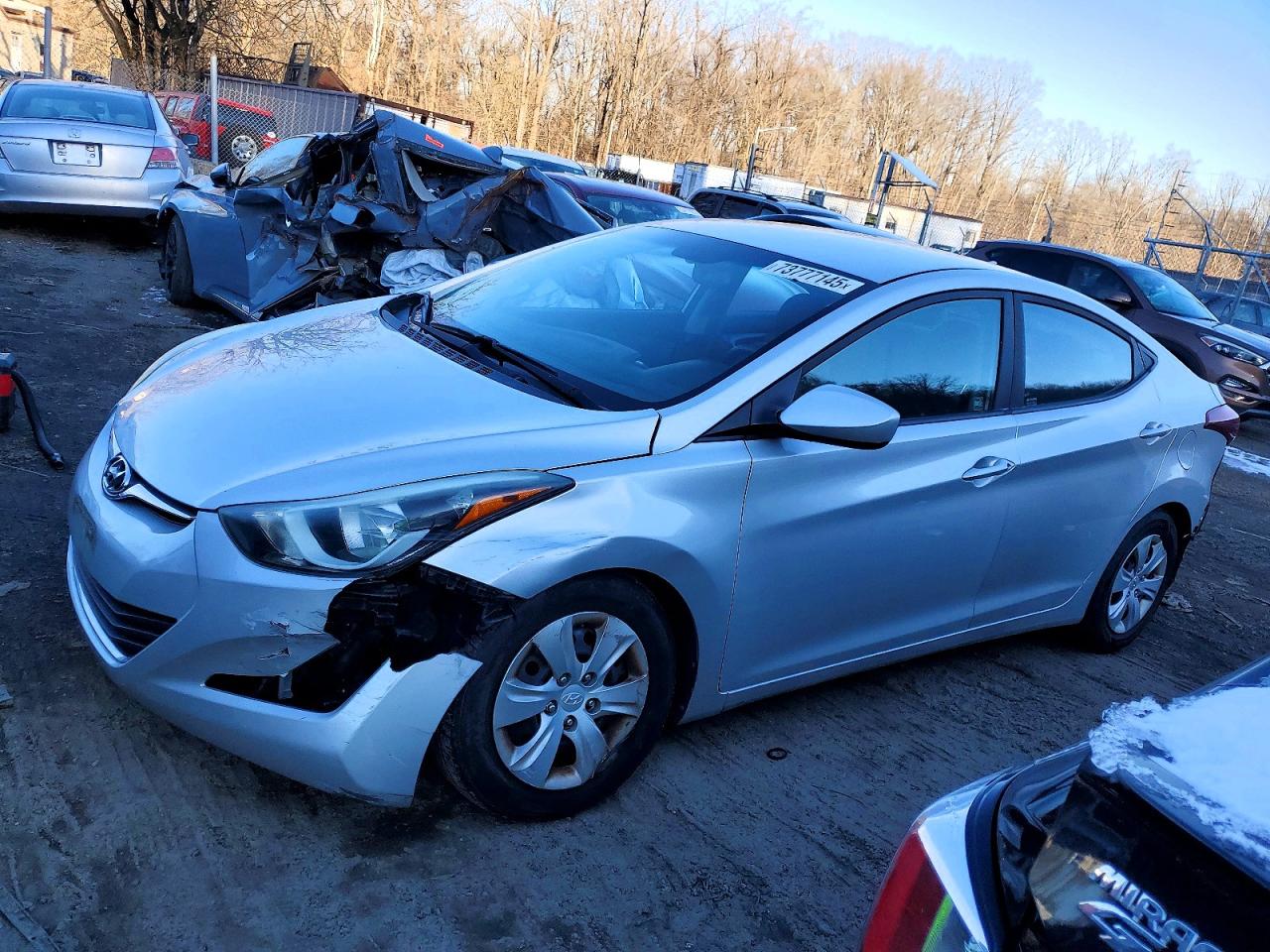 Salvage Hyundai ELANTRA Image