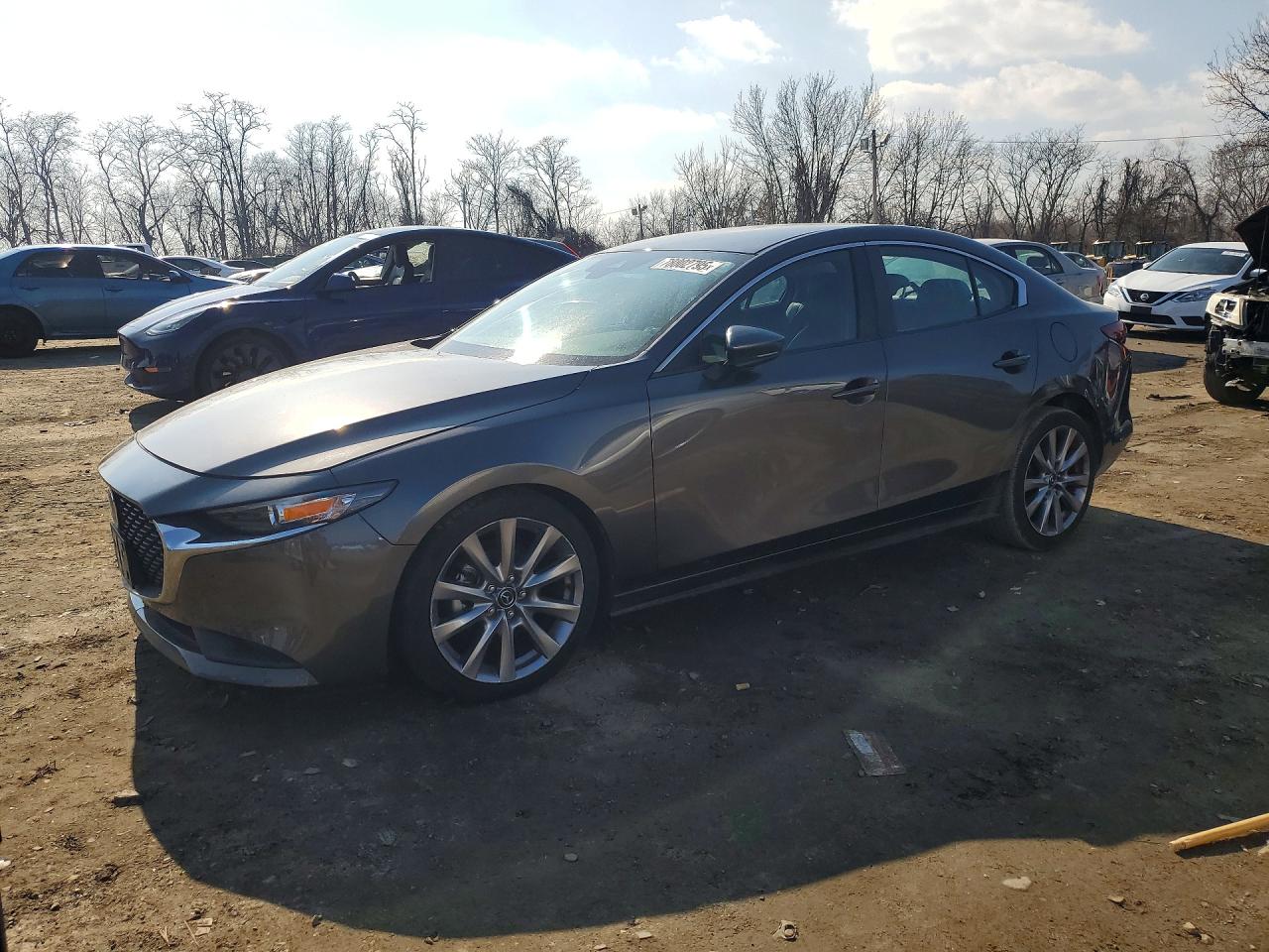 Salvage Mazda 3 Image