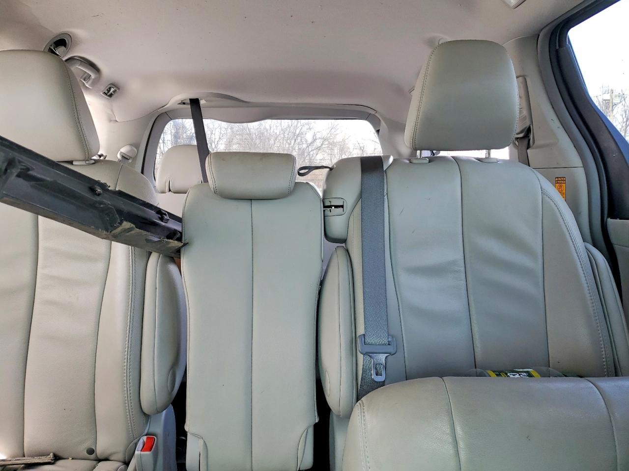Toyota Sienna Xle 8-passenger