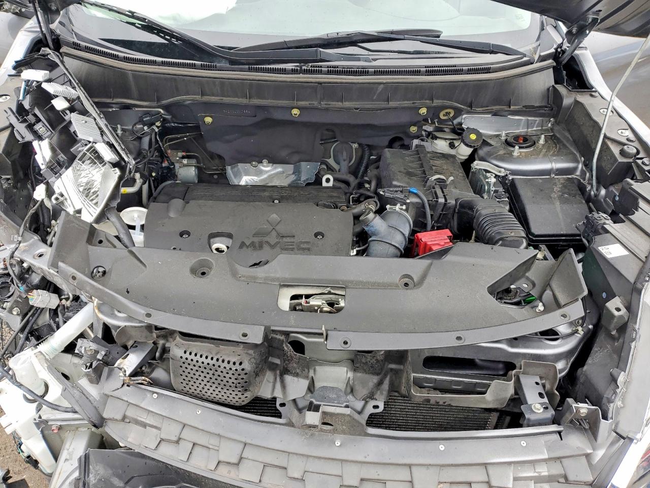 Mitsubishi Outlander Es