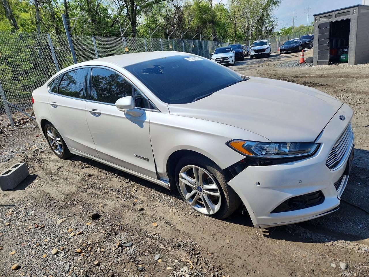 Ford Fusion Titanium Hev