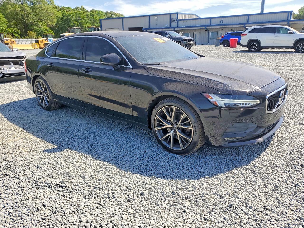 Volvo S90 T5 Momentum