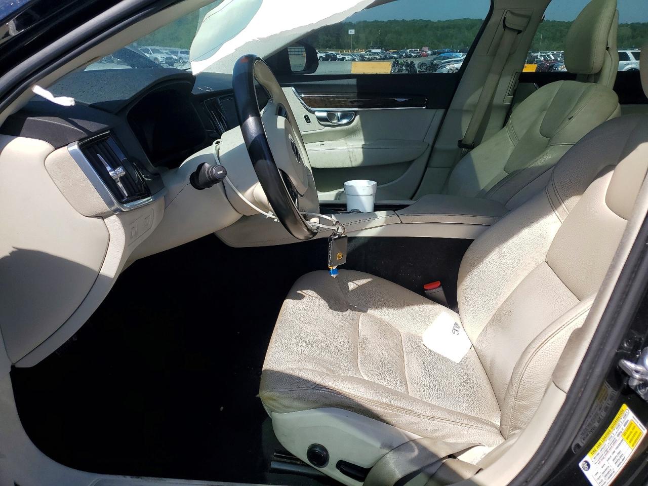Volvo S90 T5 Momentum