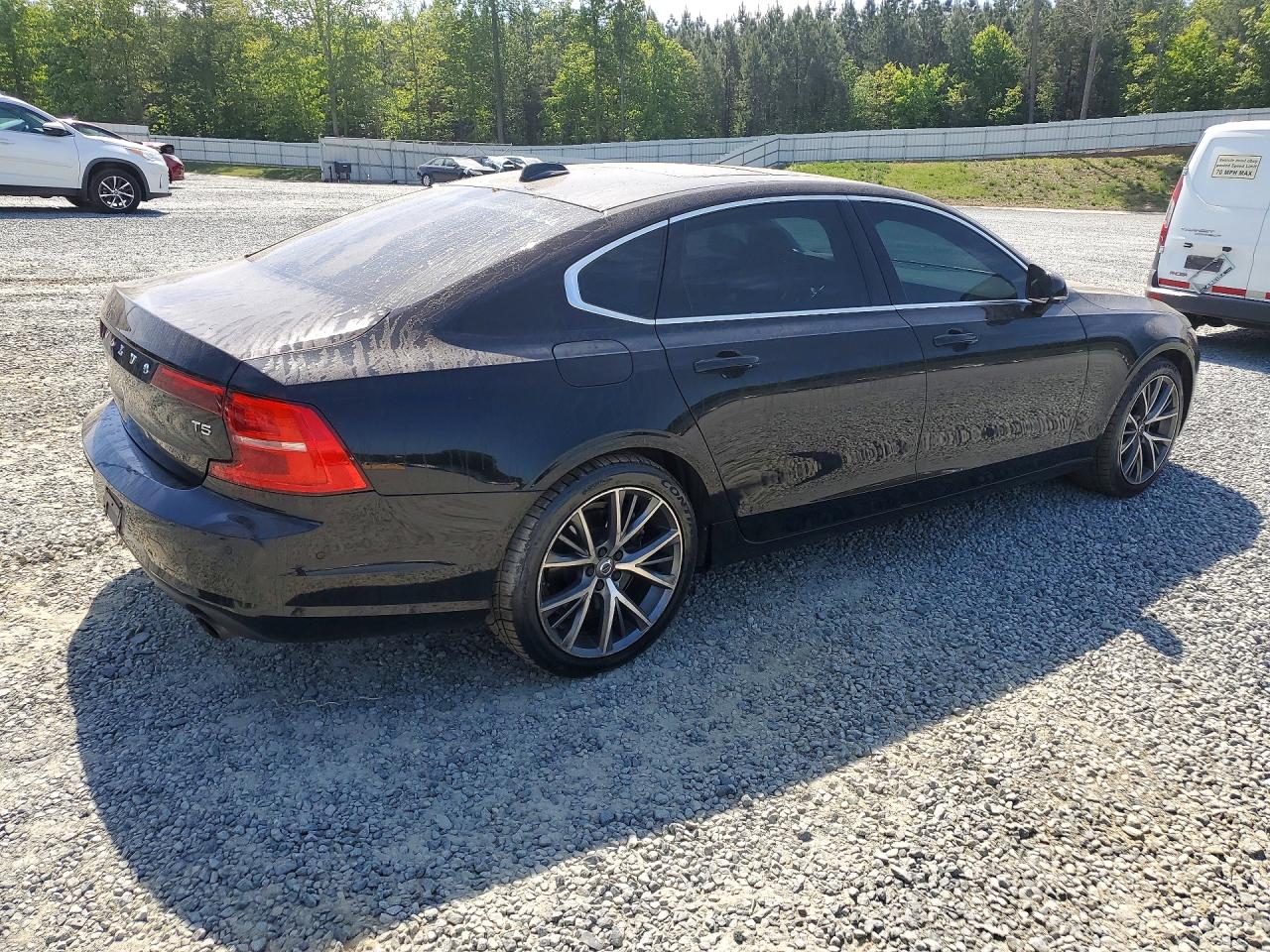 Volvo S90 T5 Momentum
