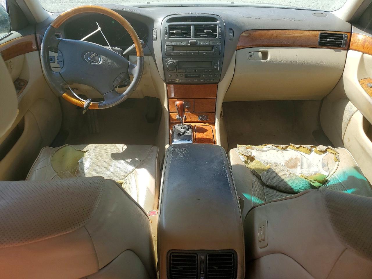 Lexus LS Base