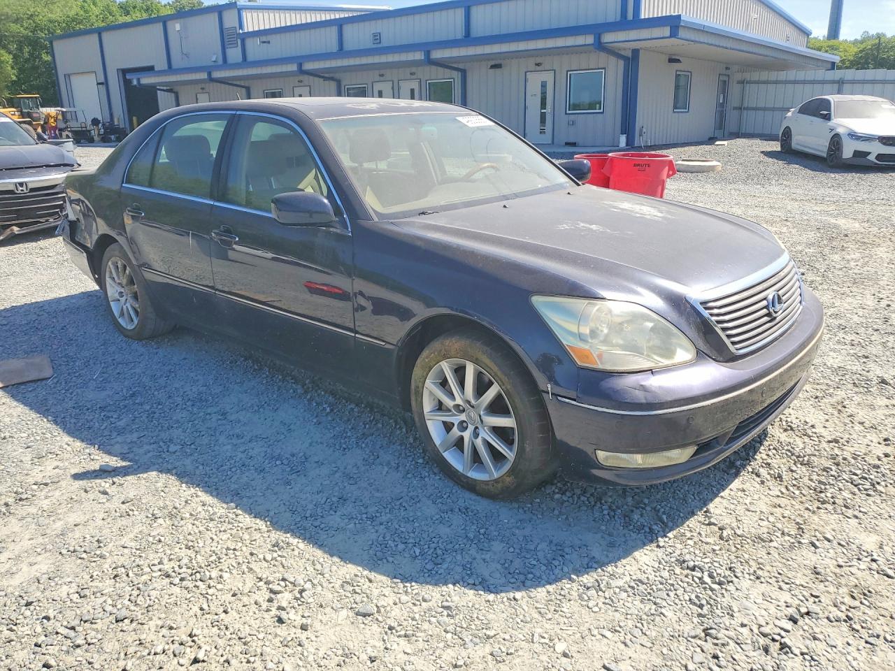 Lexus LS Base