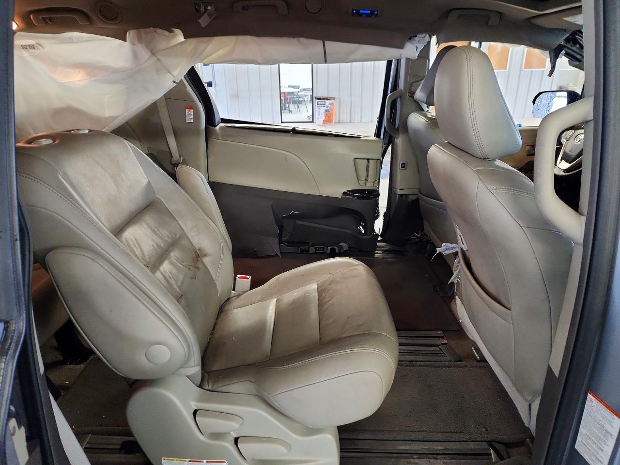 Toyota Sienna Xle 8-passenger
