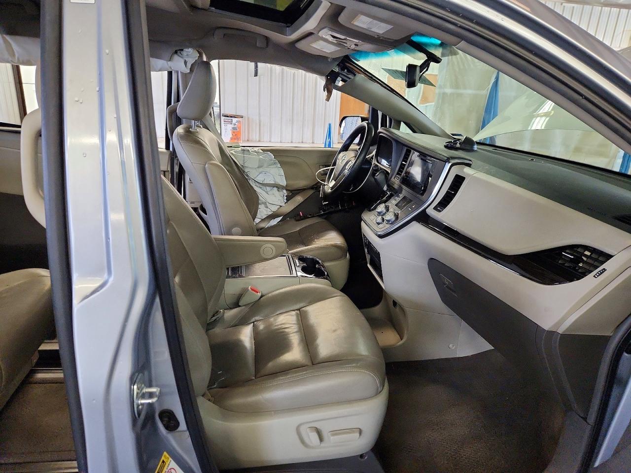 Toyota Sienna Xle 8-passenger