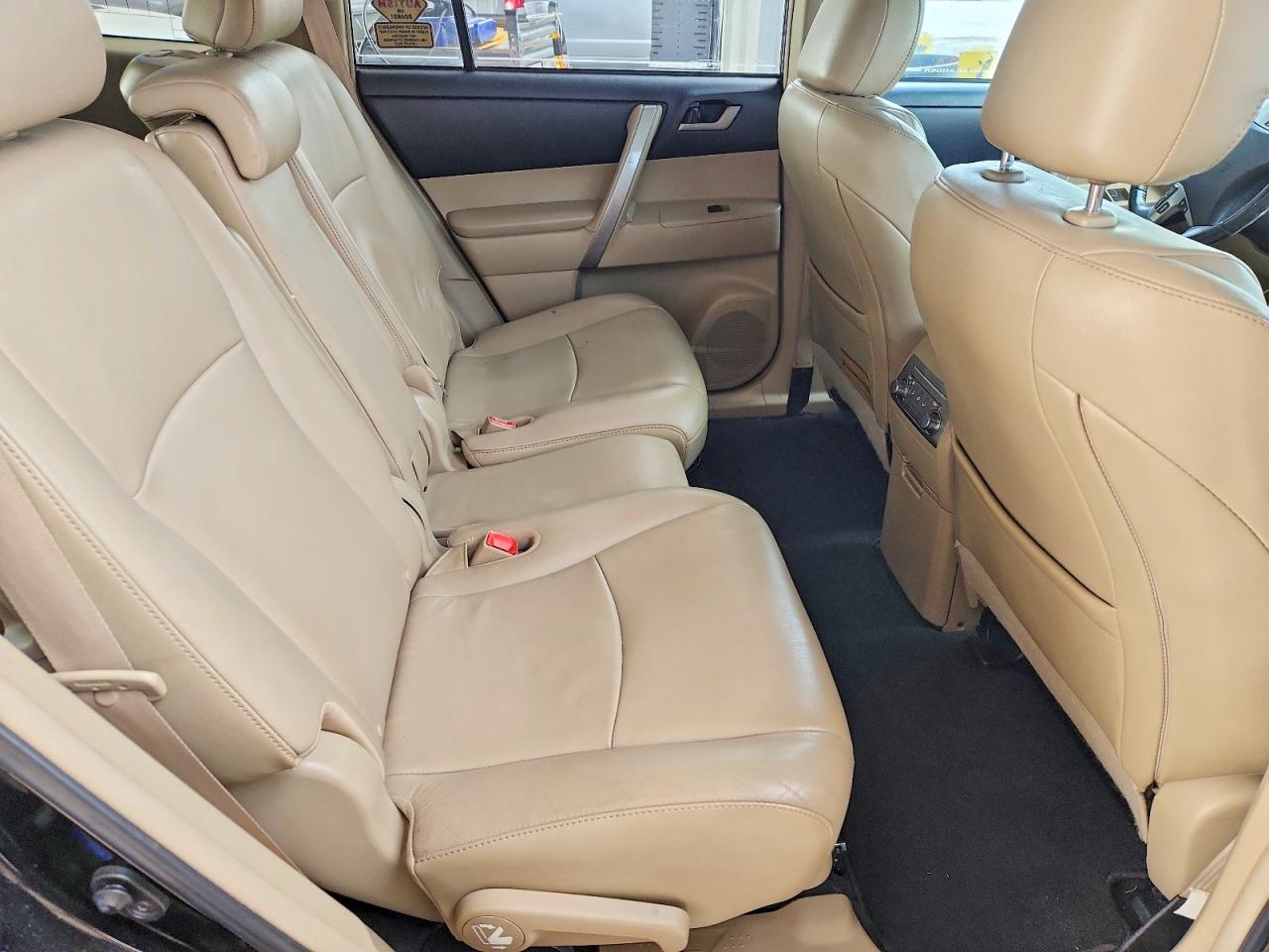 Toyota Highlander Se