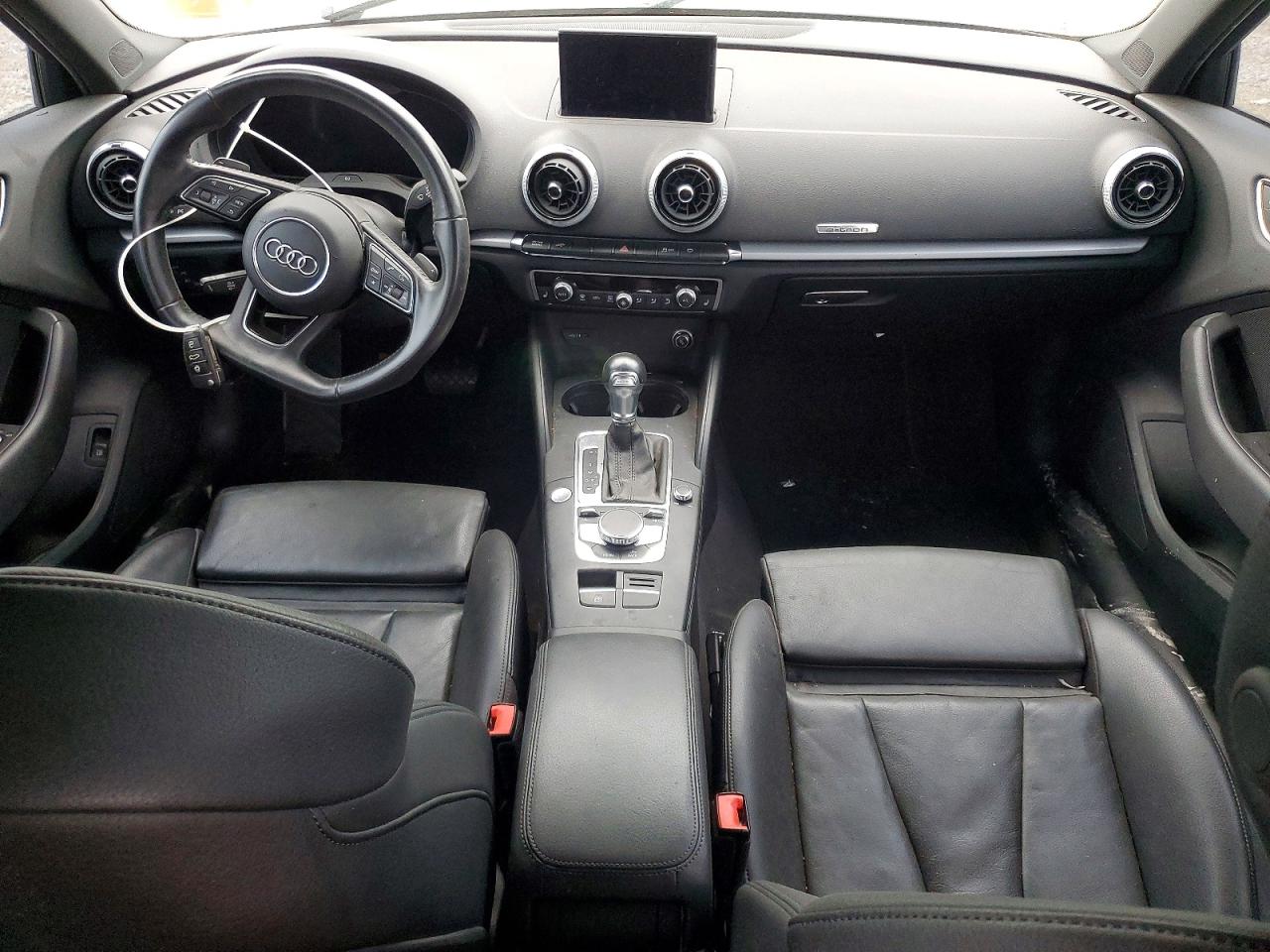 Audi A3 E-tron Premium