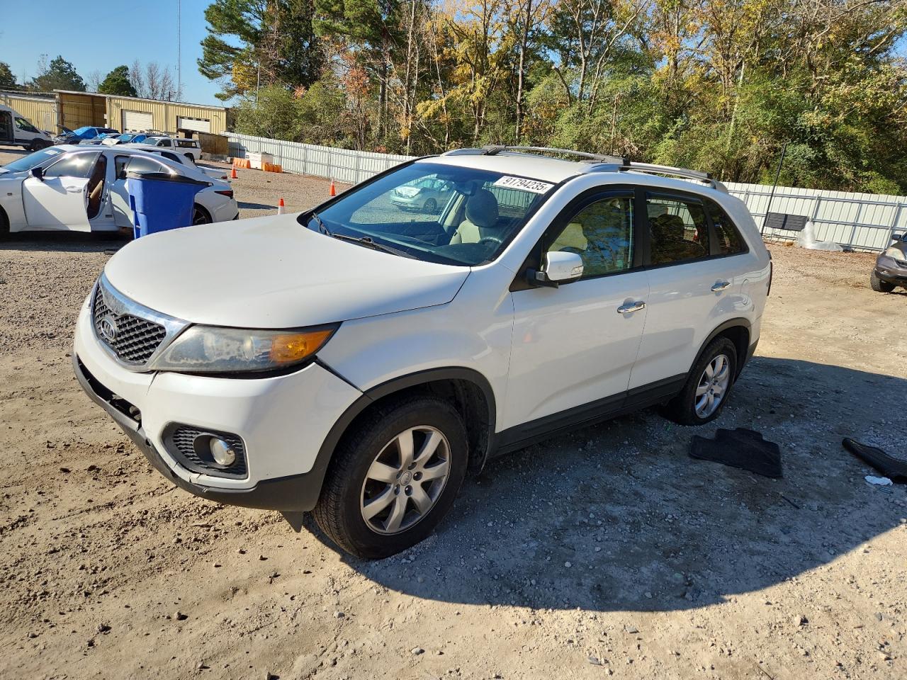 Salvage Kia Sorento Image