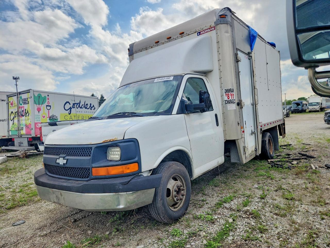 Salvage Chevrolet Express Image