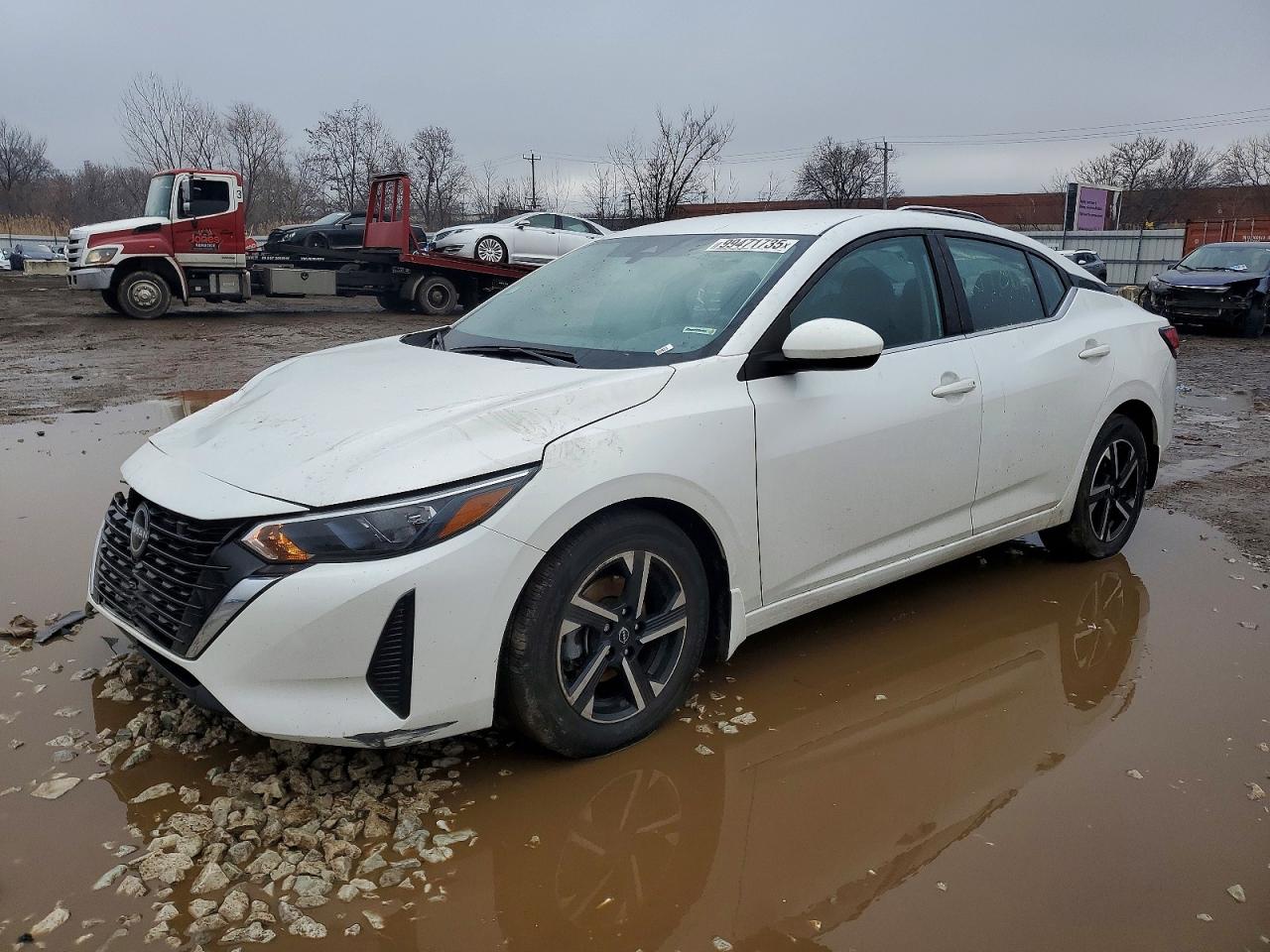 Salvage Nissan Sentra Image