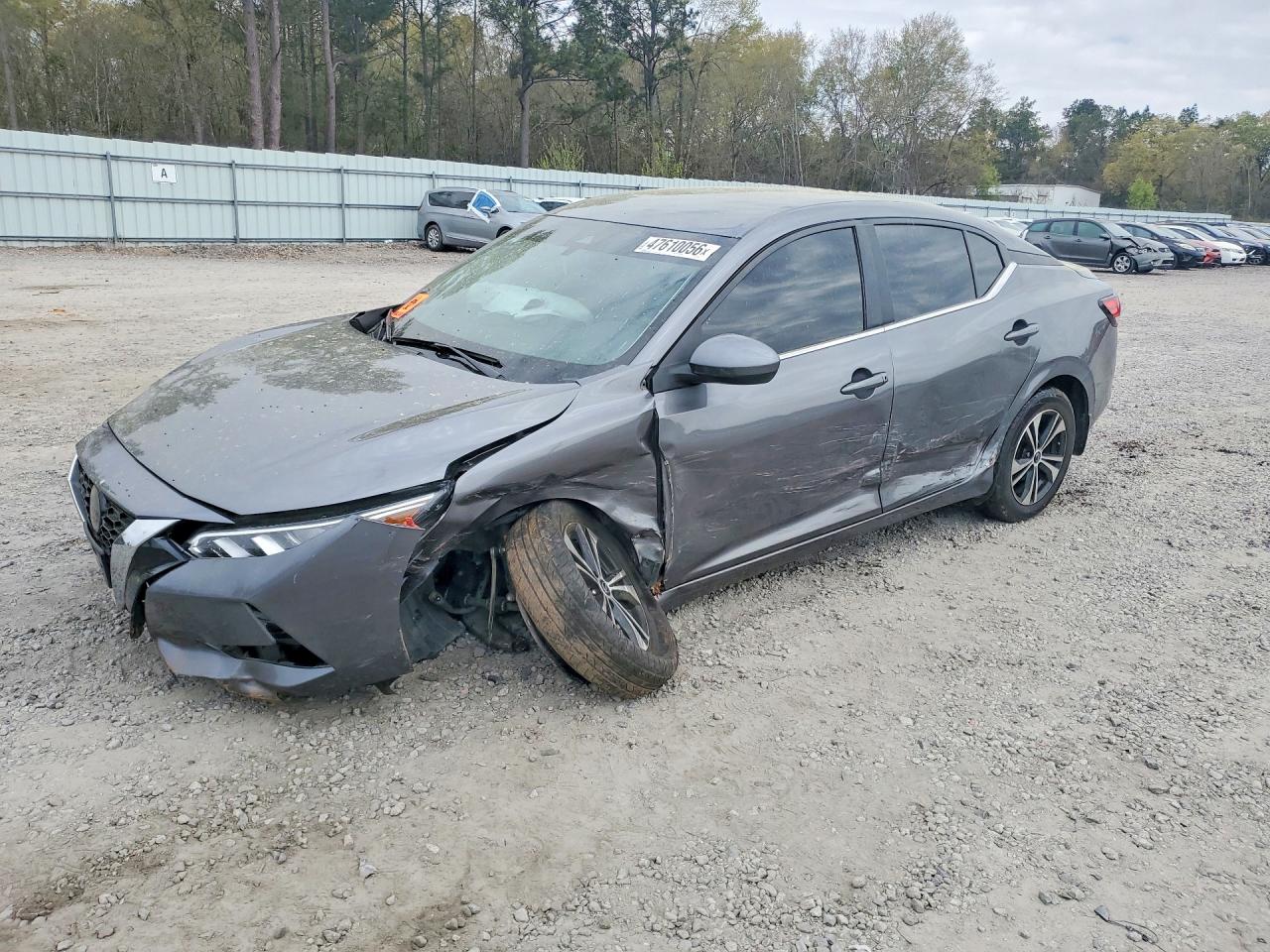 Salvage Nissan Sentra Image