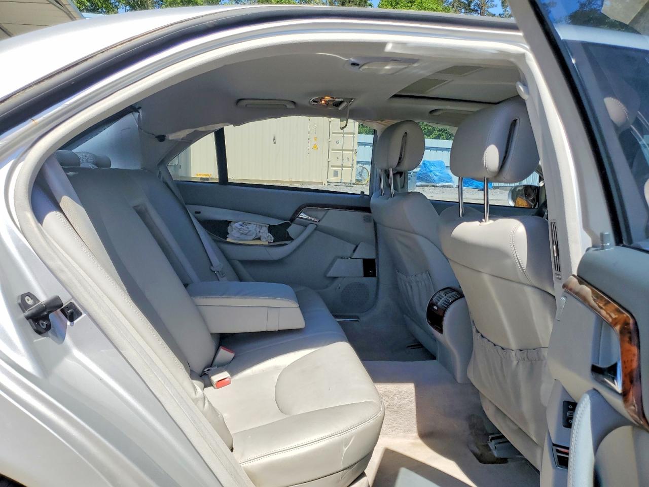 Mercedes-Benz S-Class 500