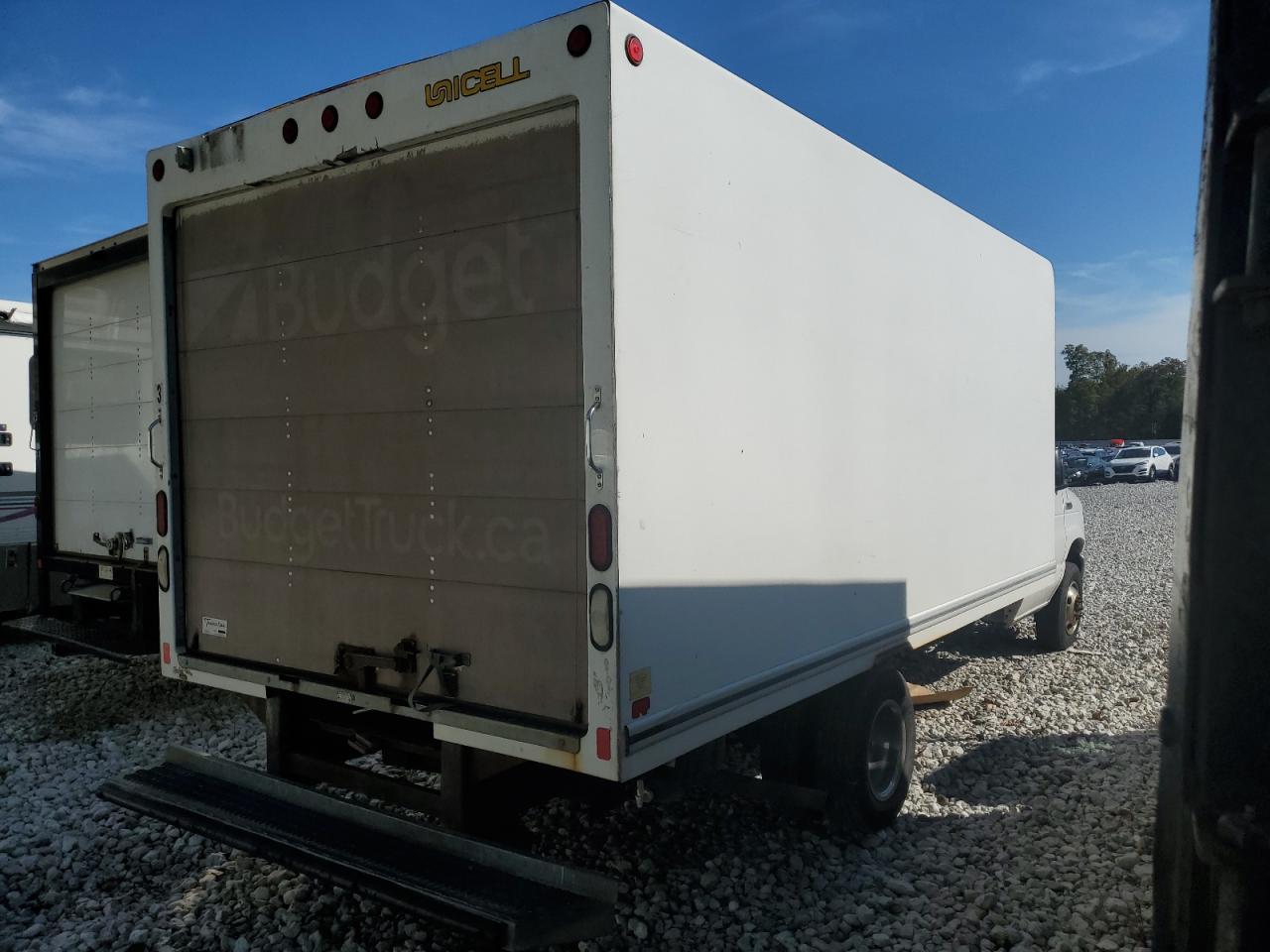 Ford Econoline E350 Super Duty Cutaway Van E350 Super Duty Cutaway Van