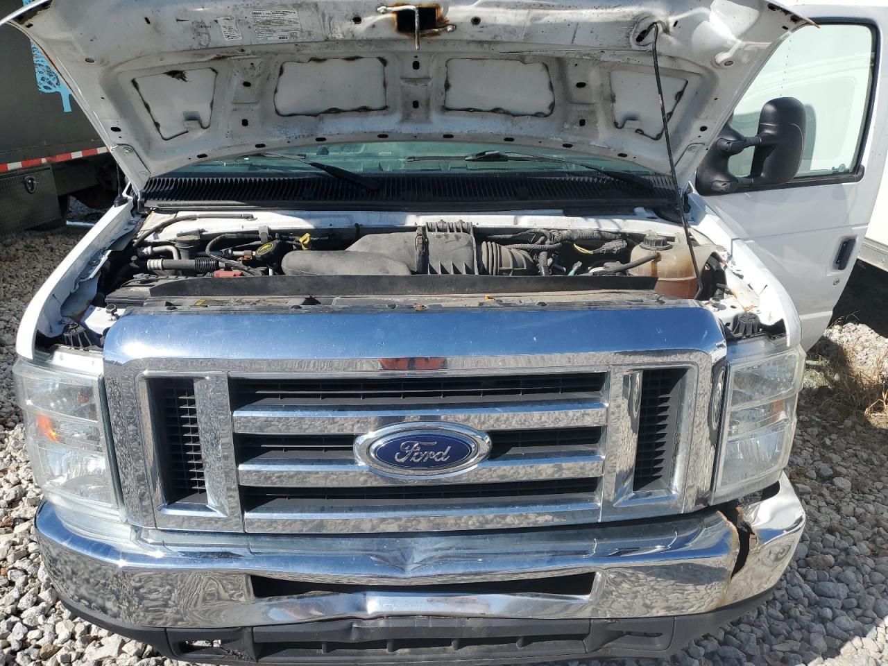 Ford Econoline E350 Super Duty Cutaway Van E350 Super Duty Cutaway Van