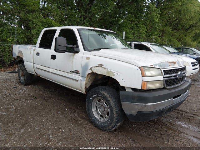 Salvage Chevrolet Silverado 2500 Image