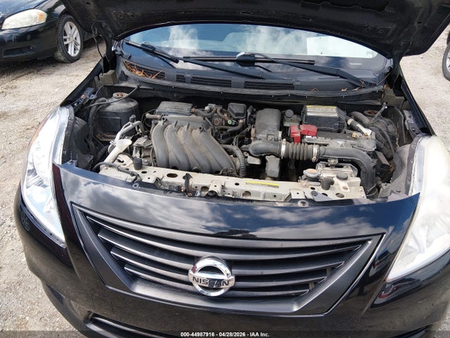 Nissan Versa 1.6 S+