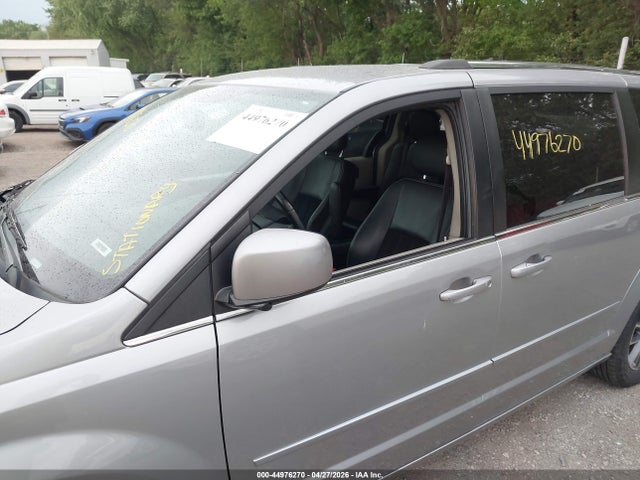 Dodge Grand Caravan Sxt