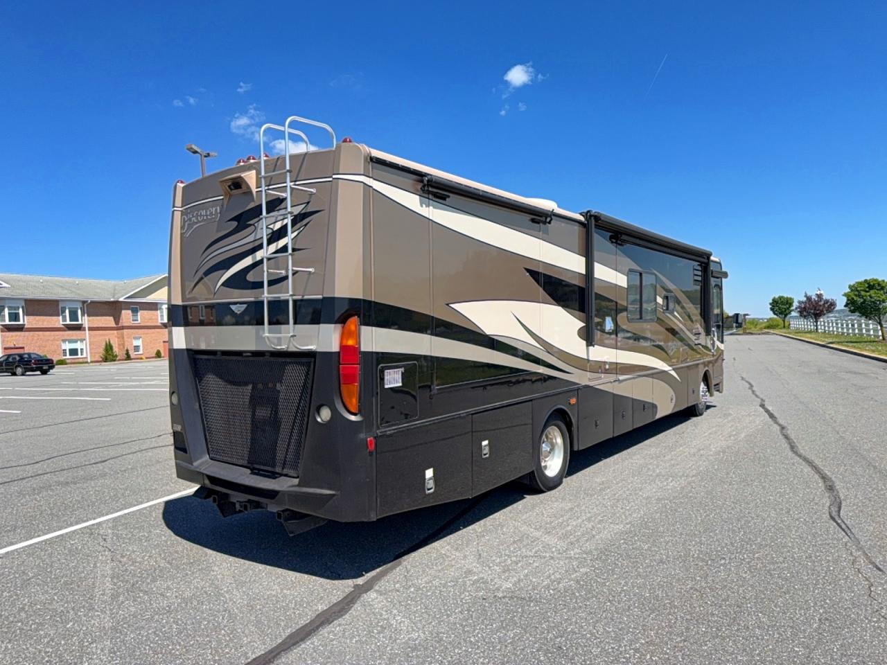 Freigliner Chassis Xc