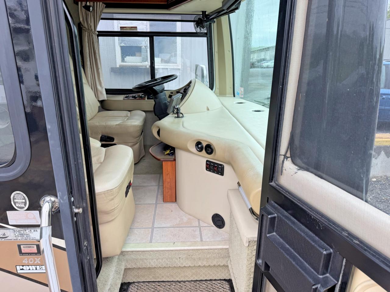 Freigliner Chassis Xc