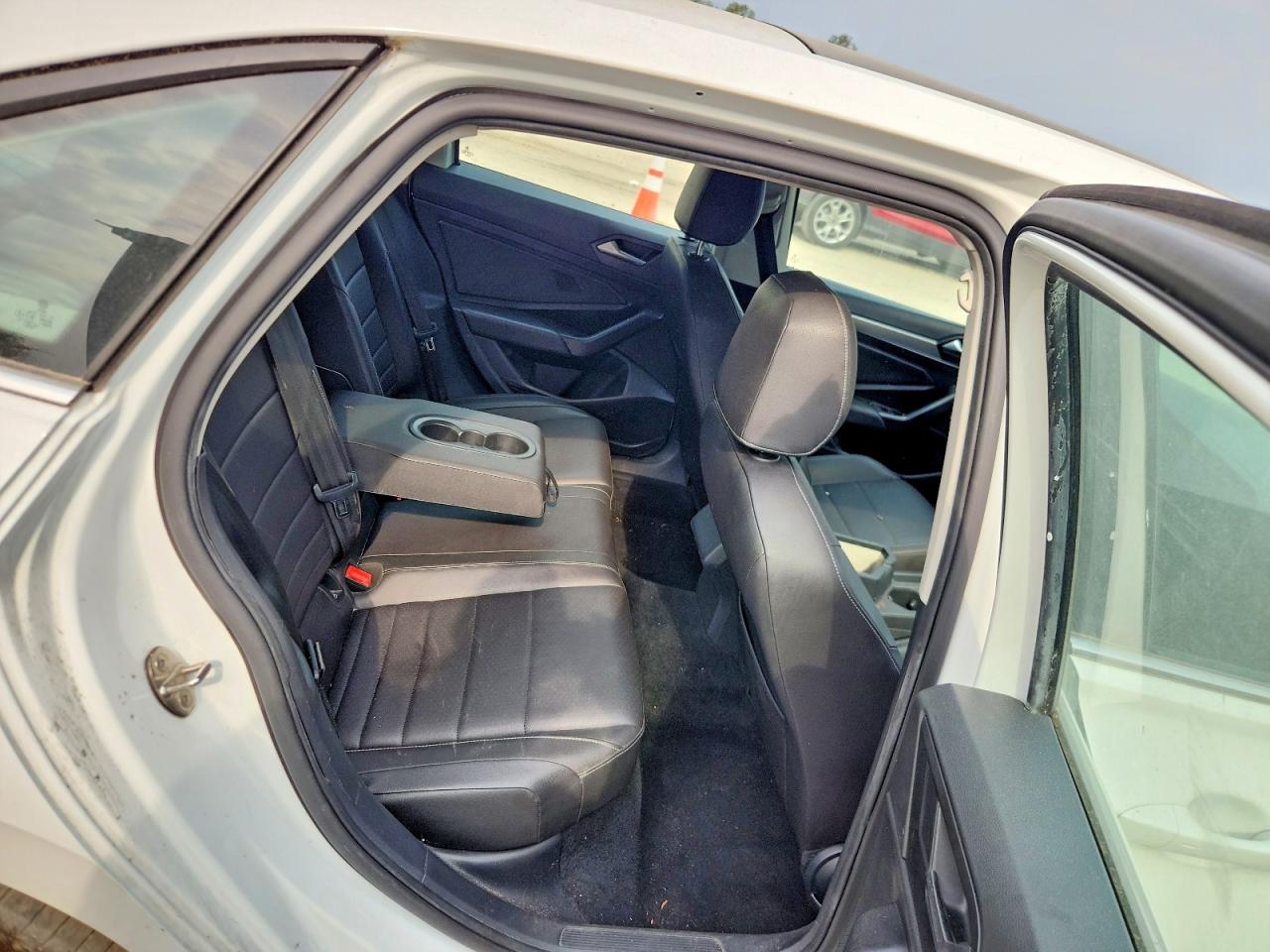 Volkswagen Jetta S