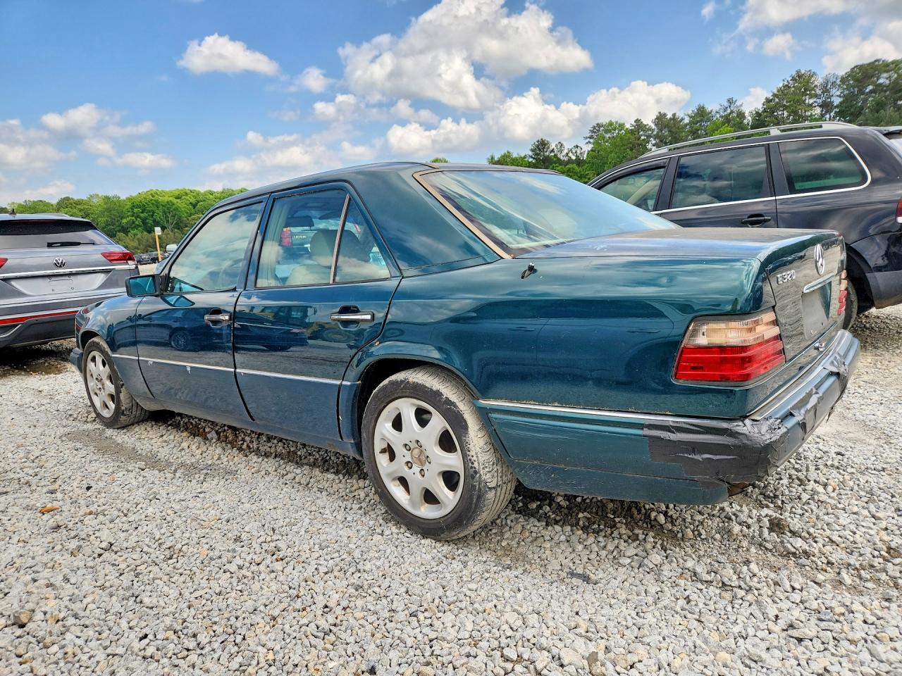 Mercedes-Benz E-Class 320 Base