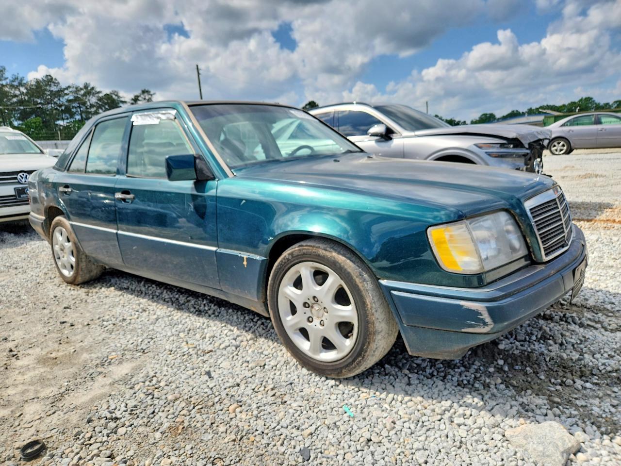 Mercedes-Benz E-Class 320 Base