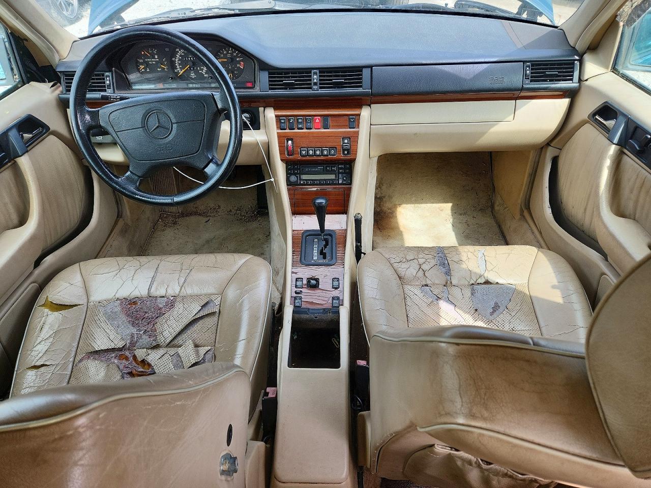 Mercedes-Benz E-Class 320 Base