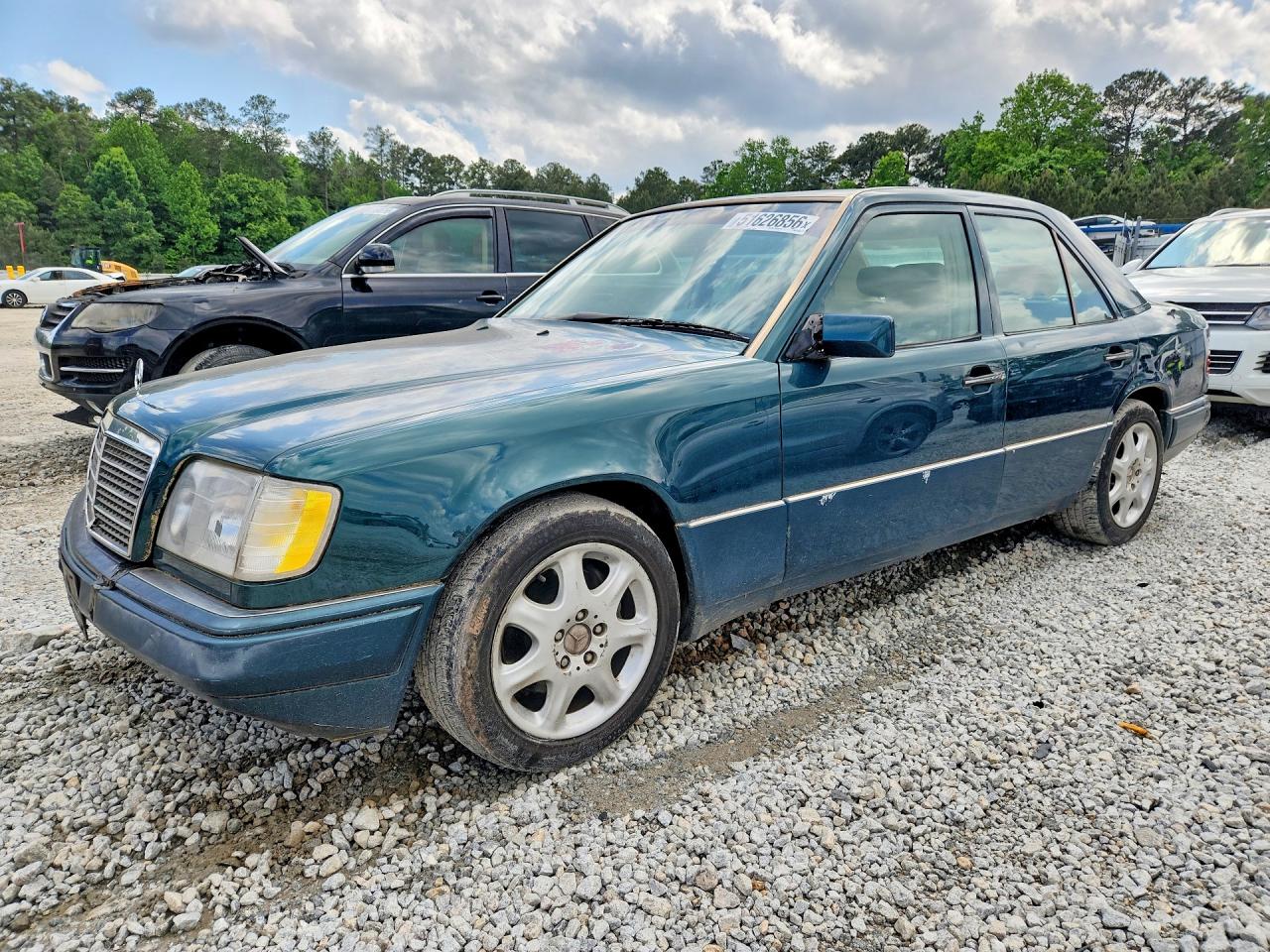 Salvage Mercedes-Benz E-Class Image