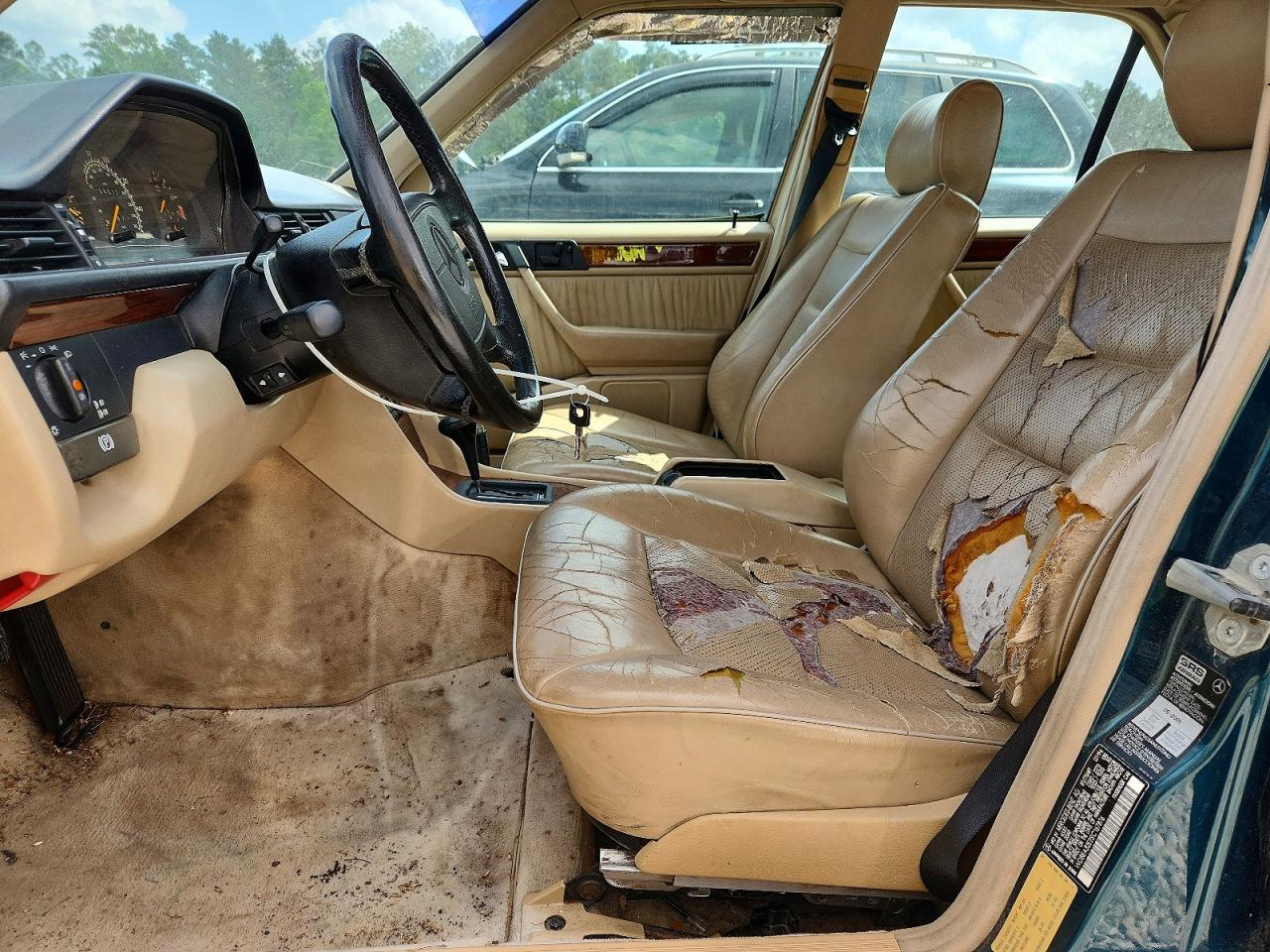 Mercedes-Benz E-Class 320 Base